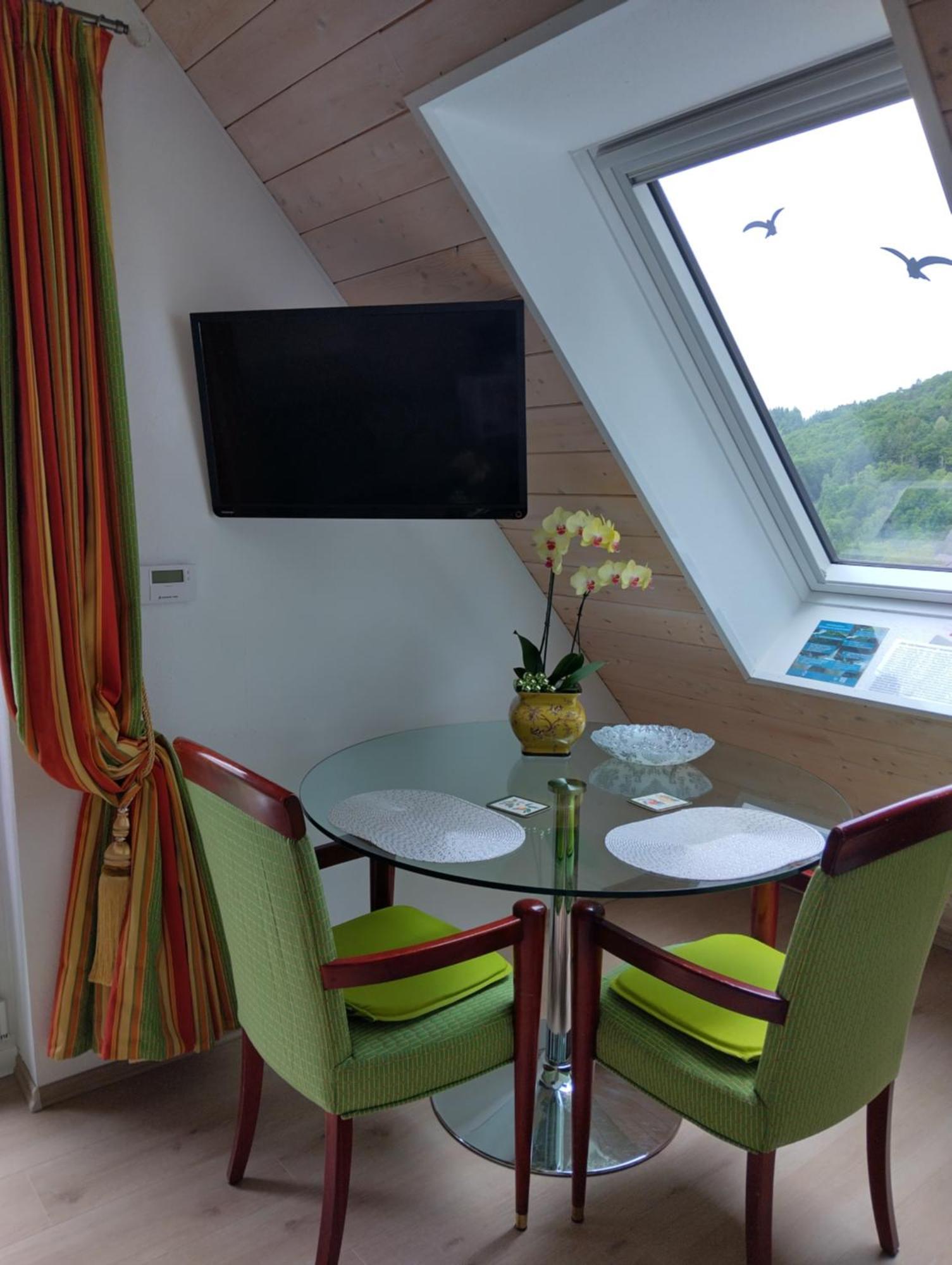 Haus "Guck - Ins - Tal" Apartment Засбахвалден Екстериор снимка